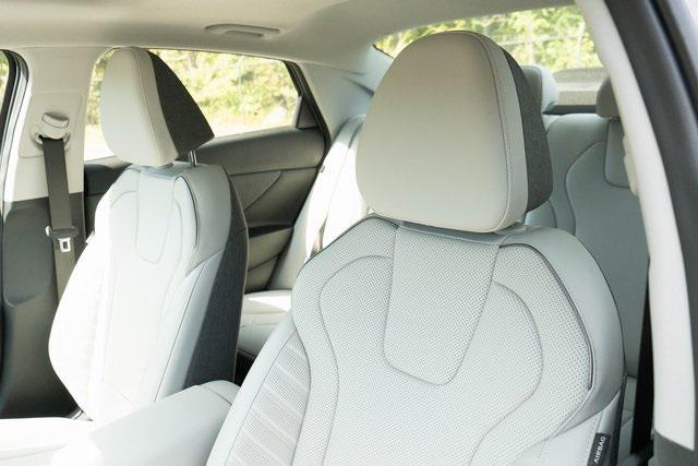 new 2025 Hyundai Elantra car, priced at $27,940