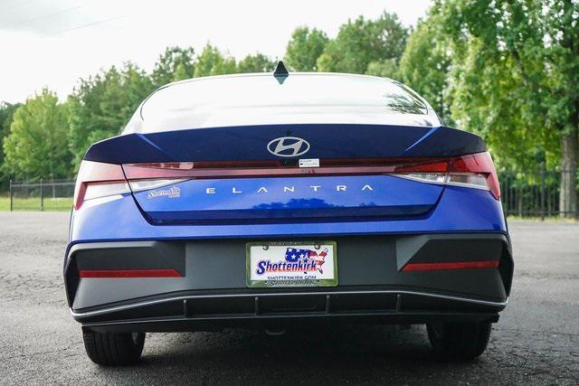 new 2024 Hyundai Elantra car