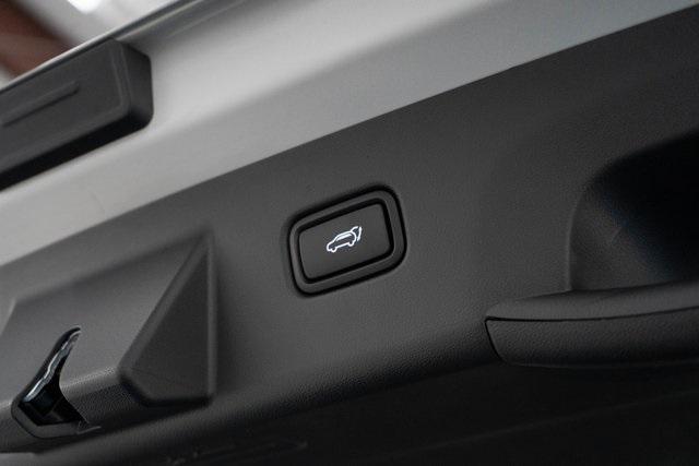 new 2026 Hyundai TUCSON Hybrid car, priced at $40,603