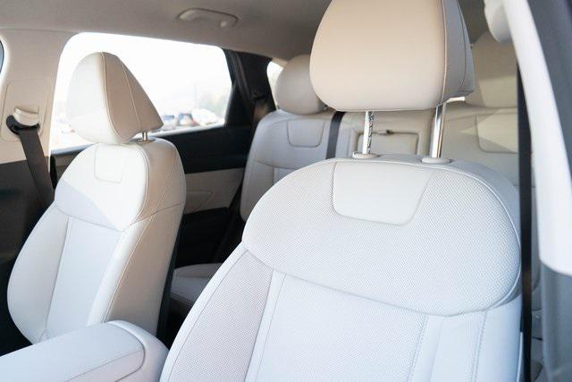 new 2026 Hyundai TUCSON Hybrid car, priced at $33,250