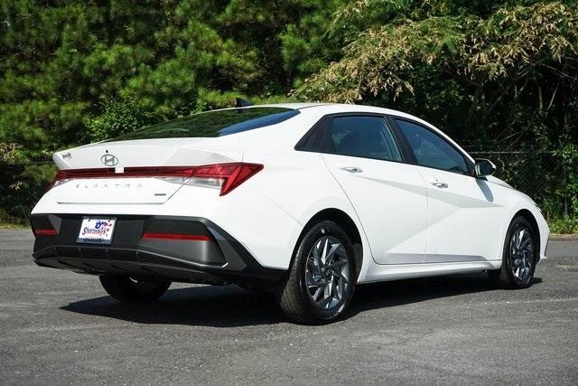 new 2024 Hyundai Elantra HEV car, priced at $25,900