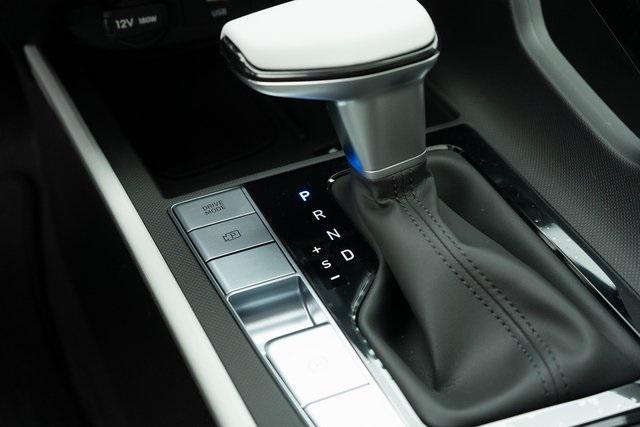 new 2025 Hyundai Elantra car, priced at $29,232