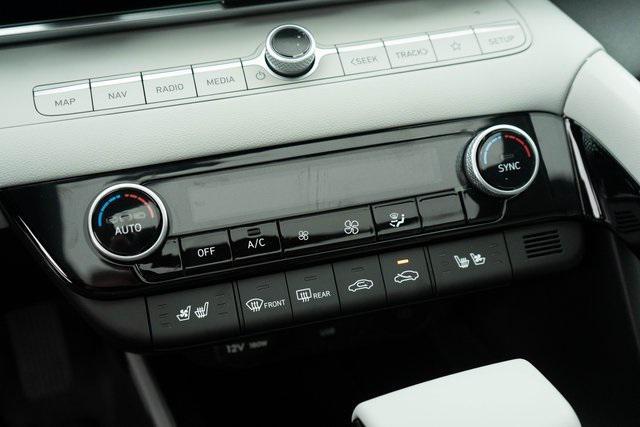 new 2025 Hyundai Elantra car, priced at $29,232