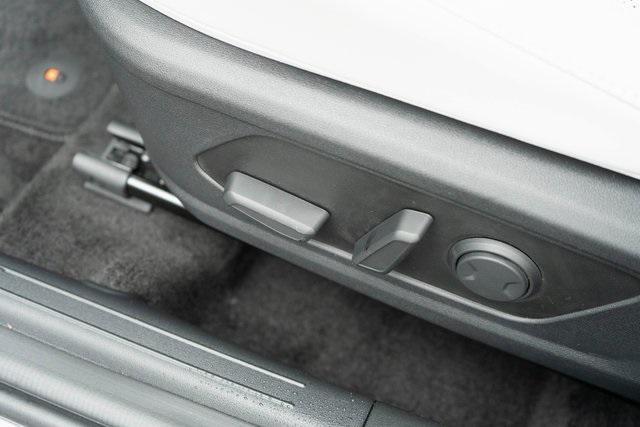 new 2025 Hyundai Elantra car, priced at $29,232