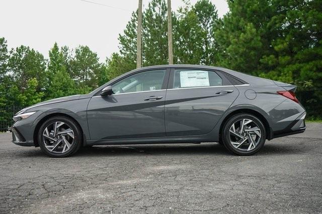 new 2024 Hyundai Elantra car, priced at $25,877