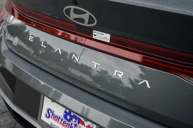 new 2024 Hyundai Elantra car, priced at $25,877