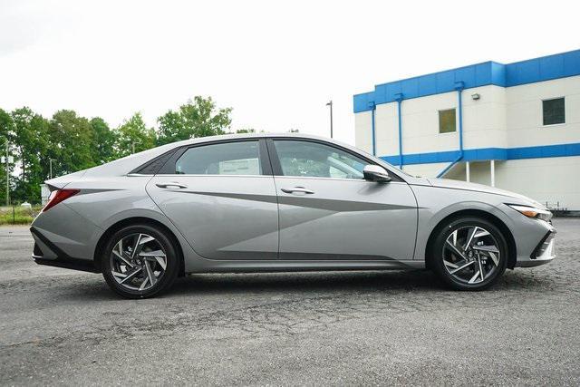 new 2024 Hyundai Elantra car