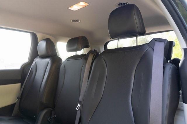 used 2023 Kia Carnival car, priced at $33,667