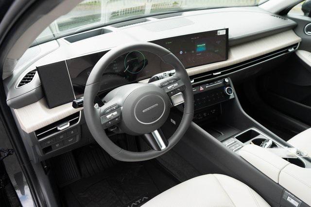 new 2025 Hyundai Sonata Hybrid car, priced at $37,114