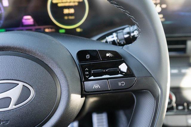 new 2025 Hyundai Elantra car, priced at $26,938
