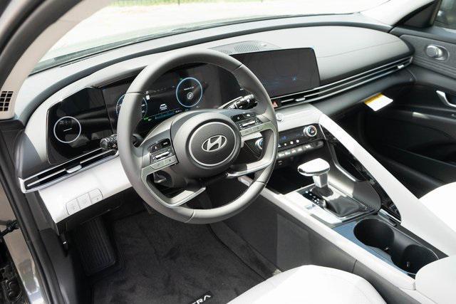 new 2025 Hyundai Elantra car, priced at $27,732