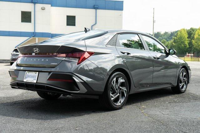 new 2025 Hyundai Elantra car, priced at $27,940