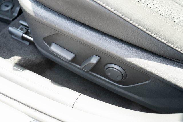 new 2025 Hyundai Elantra car, priced at $27,940