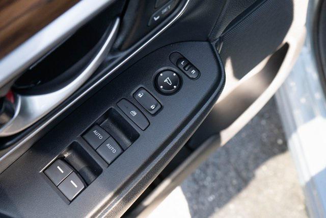 used 2021 Honda CR-V car, priced at $26,695