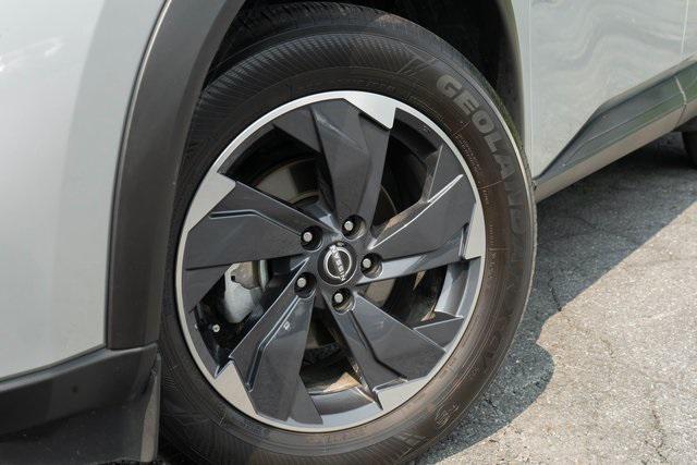 used 2024 Nissan Rogue car, priced at $27,095