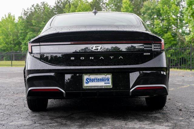 new 2025 Hyundai Sonata Hybrid car, priced at $34,065