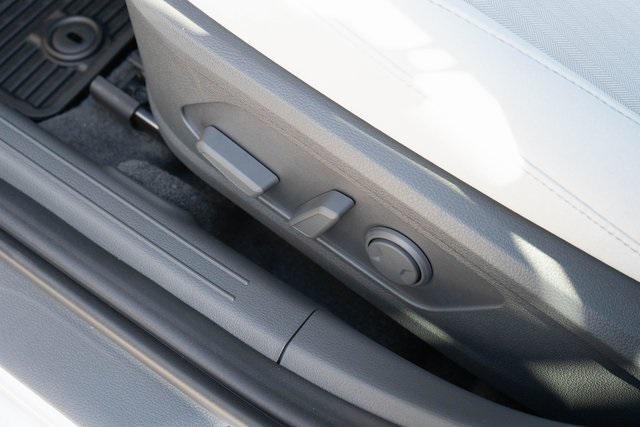 new 2025 Hyundai Sonata Hybrid car, priced at $31,085