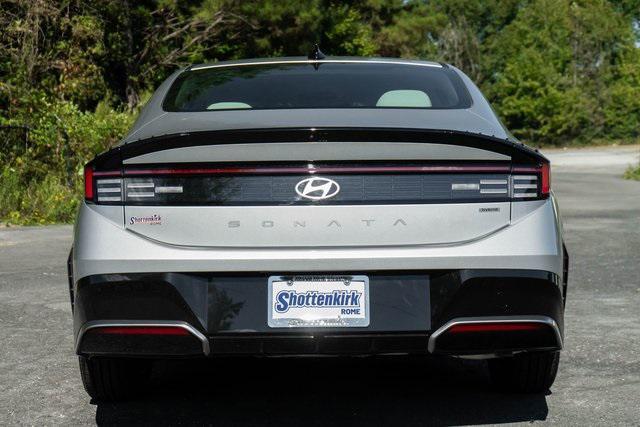 new 2025 Hyundai Sonata Hybrid car, priced at $31,085
