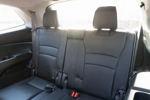 used 2022 Honda Pilot car, priced at $30,995