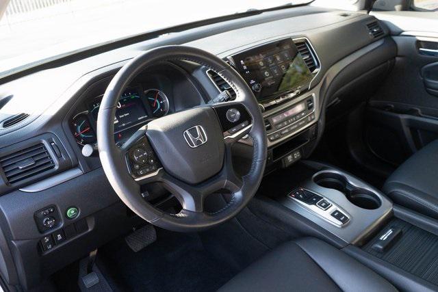 used 2022 Honda Pilot car, priced at $30,995