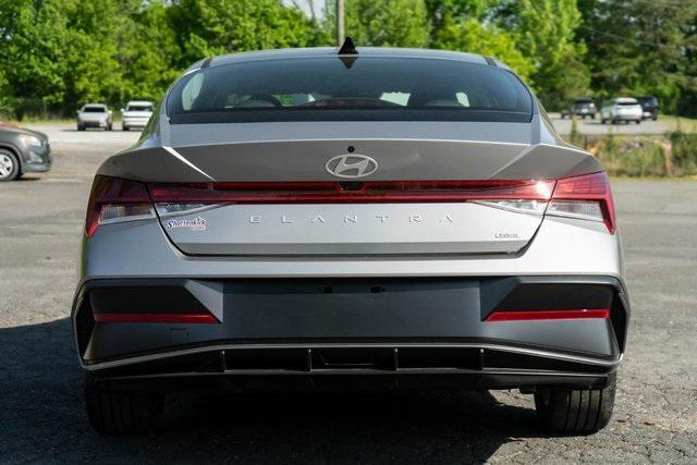 new 2025 Hyundai Elantra car, priced at $30,310