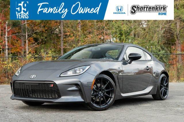 used 2024 Toyota GR86 car, priced at $34,995