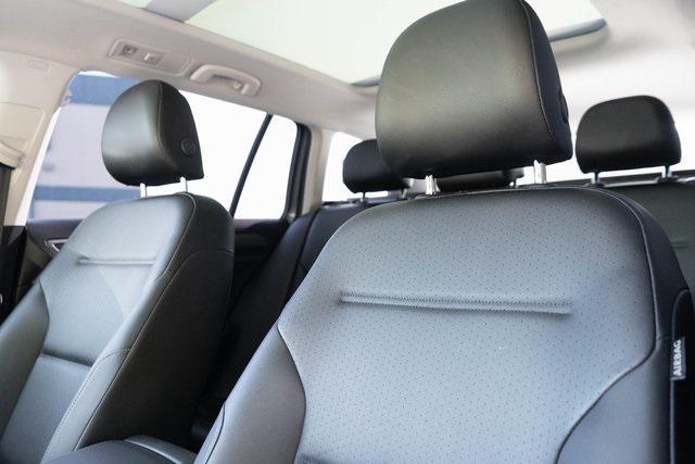 used 2018 Volkswagen Golf SportWagen car, priced at $18,895