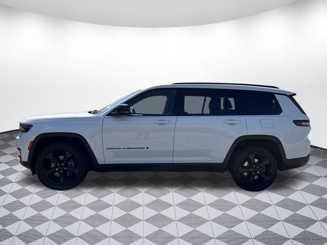 used 2021 Jeep Grand Cherokee L car, priced at $30,999