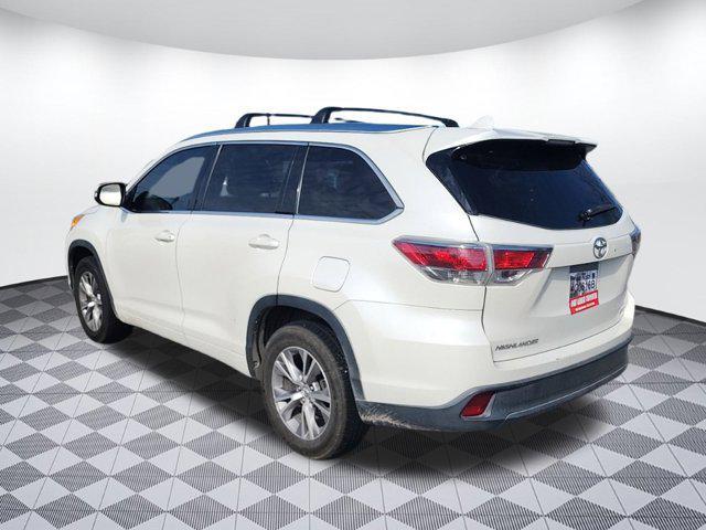 used 2014 Toyota Highlander car, priced at $15,999