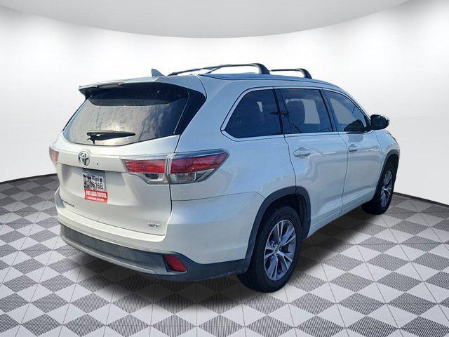 used 2014 Toyota Highlander car, priced at $15,999