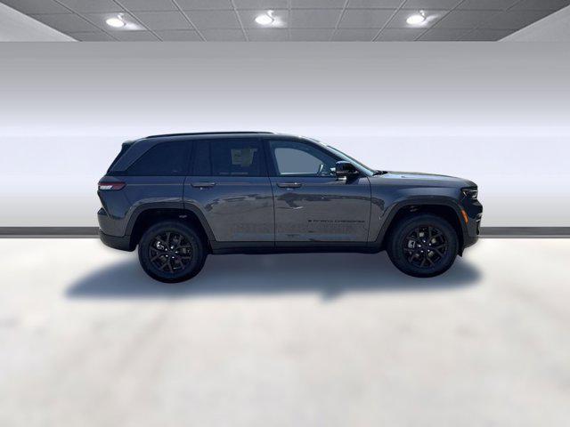 new 2025 Jeep Grand Cherokee car, priced at $38,942
