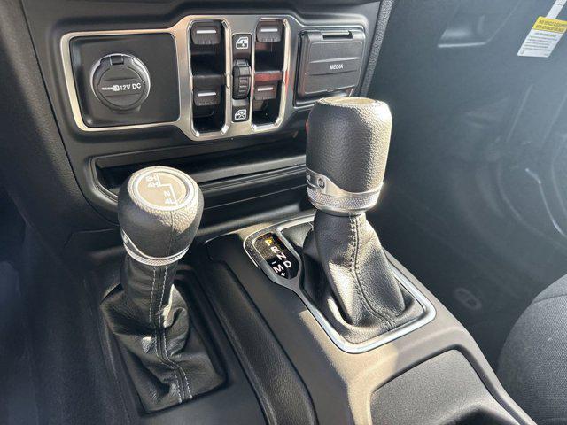 new 2025 Jeep Gladiator car, priced at $44,942