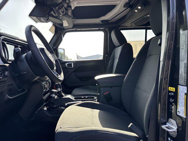 new 2025 Jeep Gladiator car, priced at $44,911