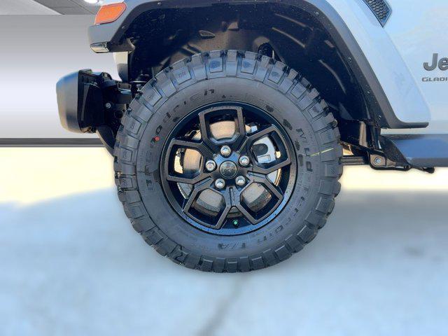 new 2025 Jeep Gladiator car, priced at $43,741