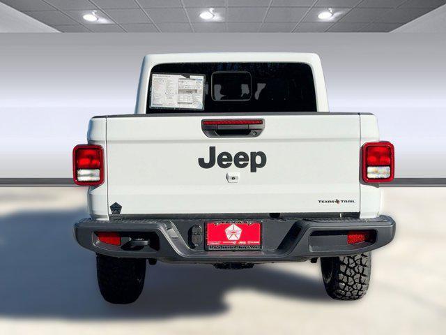 new 2025 Jeep Gladiator car, priced at $43,741