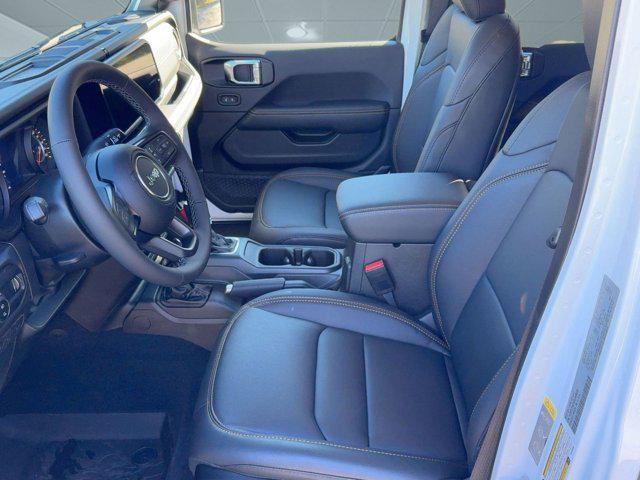 new 2025 Jeep Gladiator car, priced at $43,741