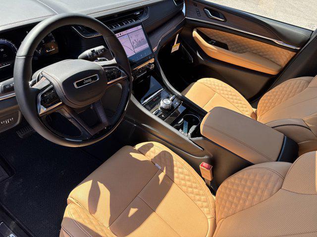 new 2025 Jeep Grand Cherokee car, priced at $57,991