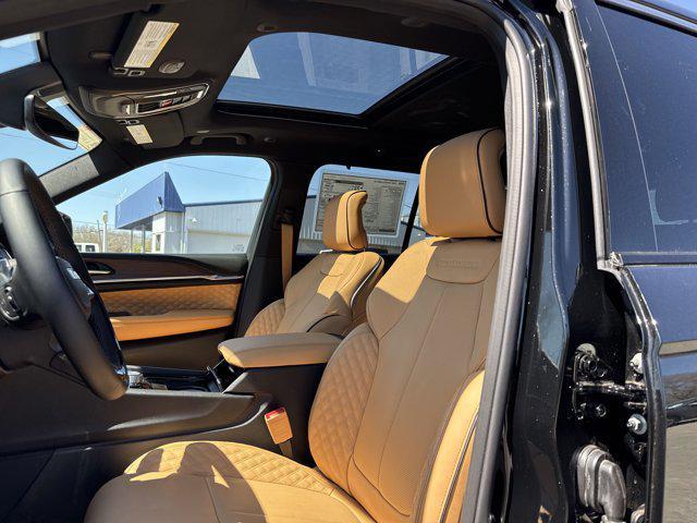 new 2025 Jeep Grand Cherokee car, priced at $57,991