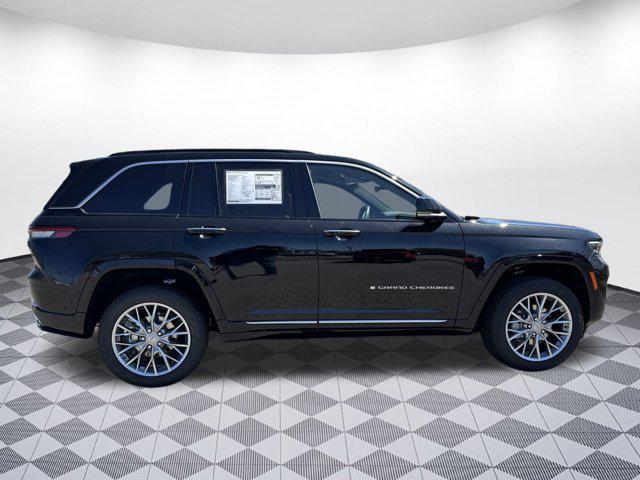 new 2025 Jeep Grand Cherokee car, priced at $57,991