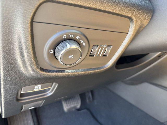 new 2025 Jeep Grand Cherokee car, priced at $58,863