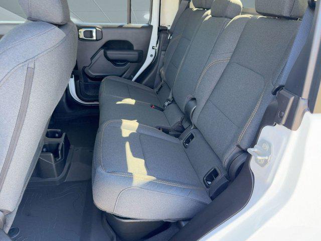 new 2025 Jeep Gladiator car, priced at $40,241