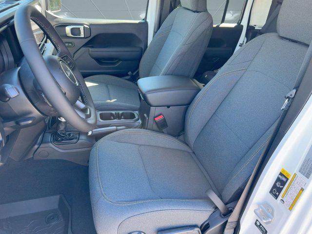 new 2025 Jeep Gladiator car, priced at $40,241