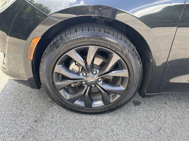 used 2020 Chrysler Pacifica car, priced at $15,788