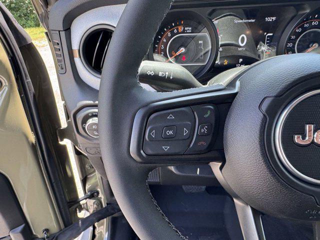 new 2025 Jeep Gladiator car, priced at $40,992