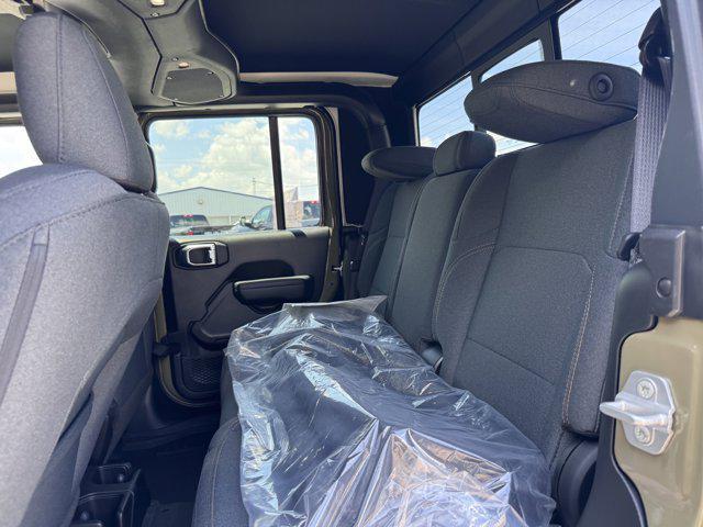new 2025 Jeep Gladiator car, priced at $41,961