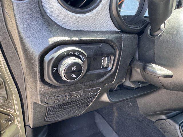 new 2025 Jeep Gladiator car, priced at $41,961