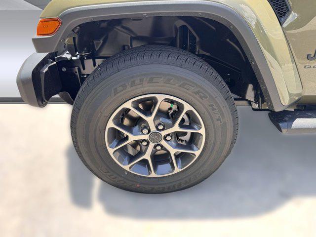 new 2025 Jeep Gladiator car, priced at $40,992