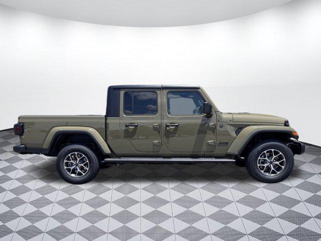 new 2025 Jeep Gladiator car, priced at $41,961