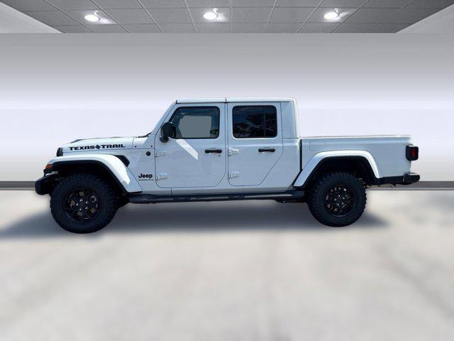 new 2025 Jeep Gladiator car, priced at $42,941