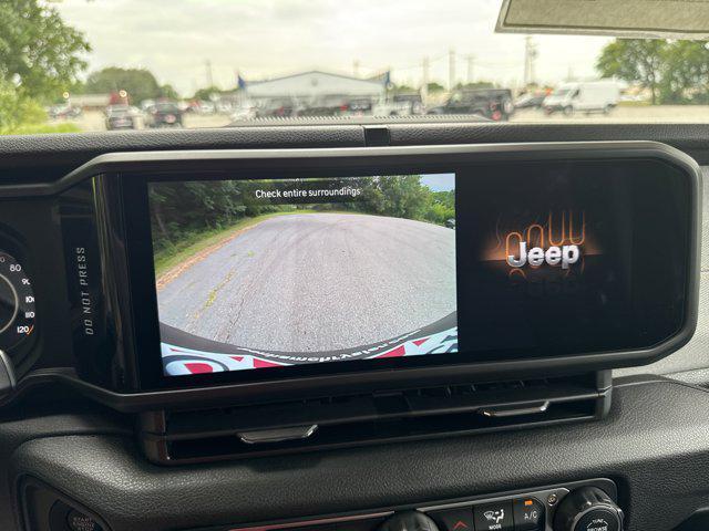 new 2025 Jeep Wrangler car, priced at $37,521